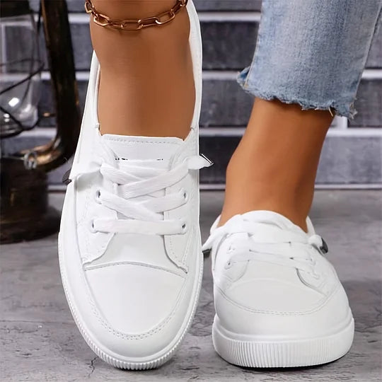 CHLOE – ADIDAȘI STREET CHARM