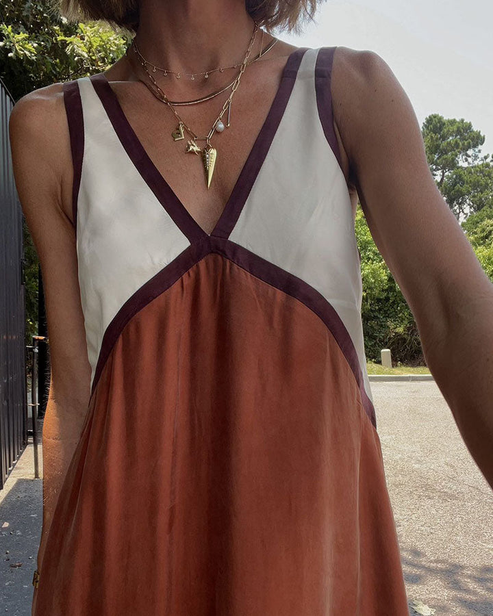 Laken – Rochie Maxi Ușoară cu Decolteu în V