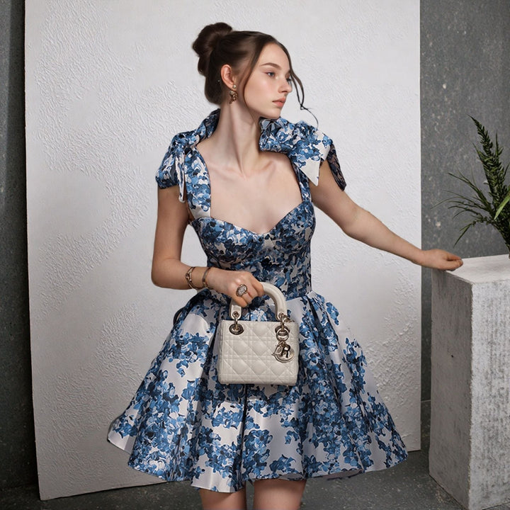 NAYELI – ROCHIE CU IMPRIMEU FLORAL ȘI VOLAN PE UMERI