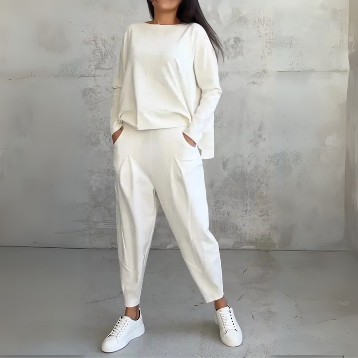 Daria | Ansamblu Elegant și Chic din Două Piese – Stil și Confort Fără Efort
