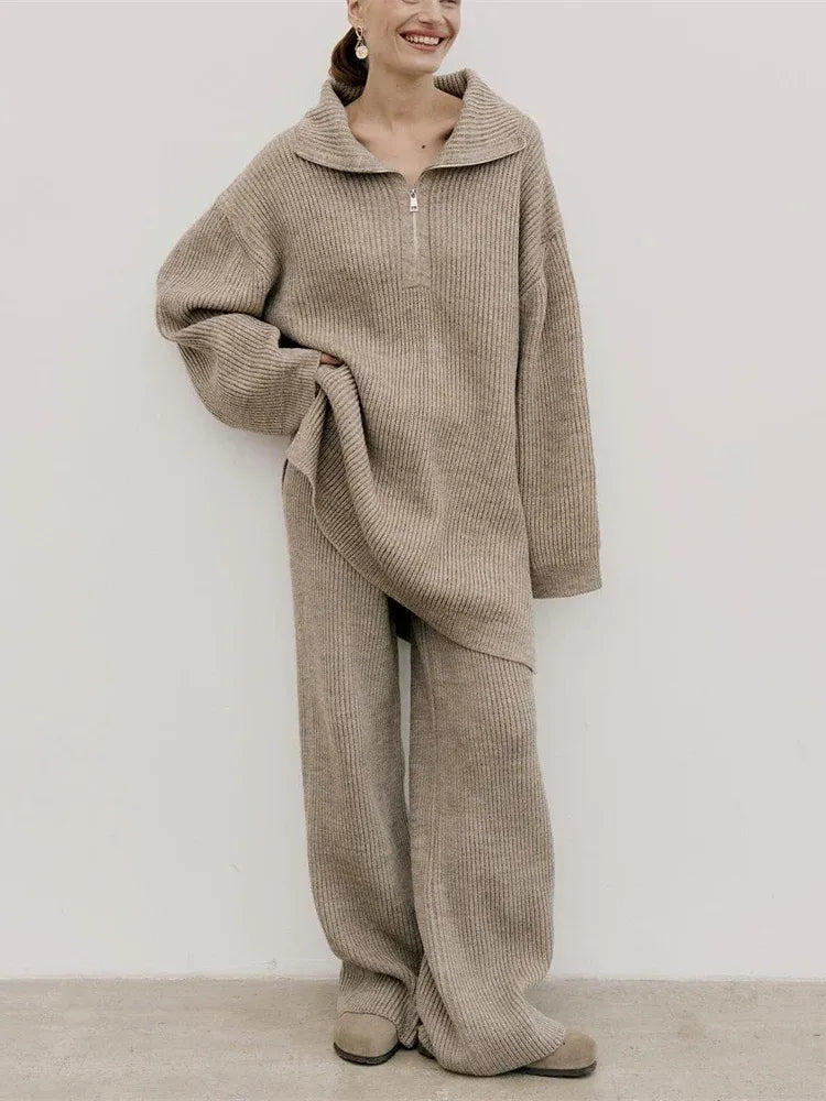 Set de pulover cu fermoar pe jumătate și pantaloni asortați