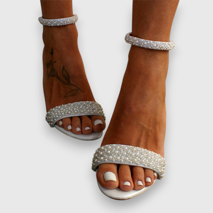 ISABELLA – TOCURI BLOCAȚI CU STRĂLUCIRE ELEGANTĂ