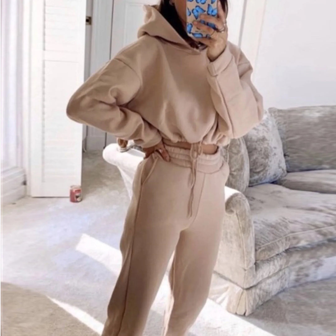 Set confortabil de loungewear cu glugă